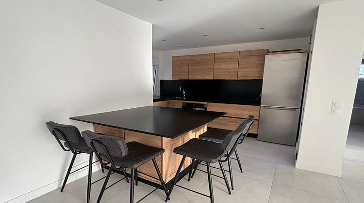 Ma-Cabane - Location Appartement ECULLY, 87 m²