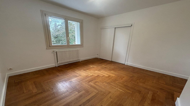 Ma-Cabane - Location Appartement ECULLY, 62 m²