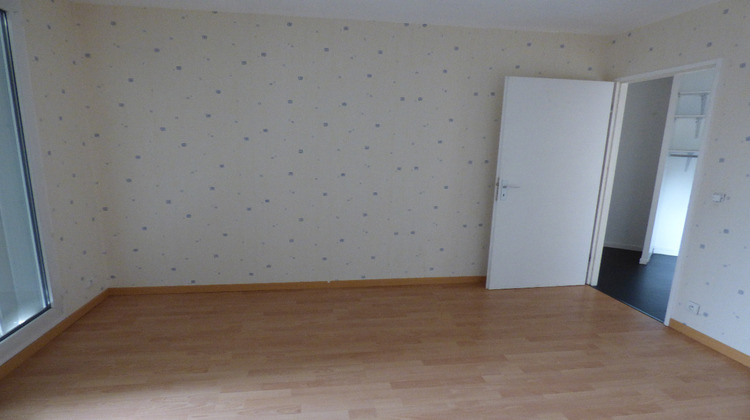 Ma-Cabane - Location Appartement ELANCOURT, 1 m²