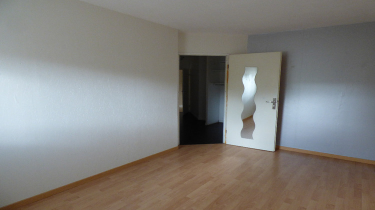 Ma-Cabane - Location Appartement ELANCOURT, 1 m²