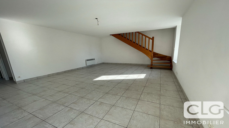 Ma-Cabane - Location Appartement ELLIANT, 50 m²