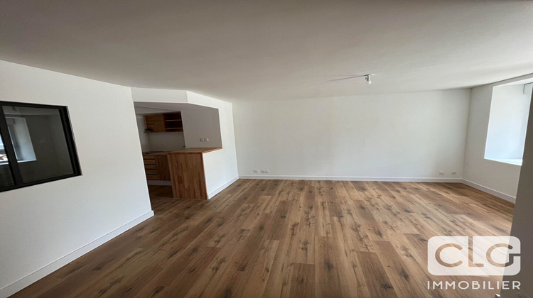 Ma-Cabane - Location Appartement ELLIANT, 32 m²