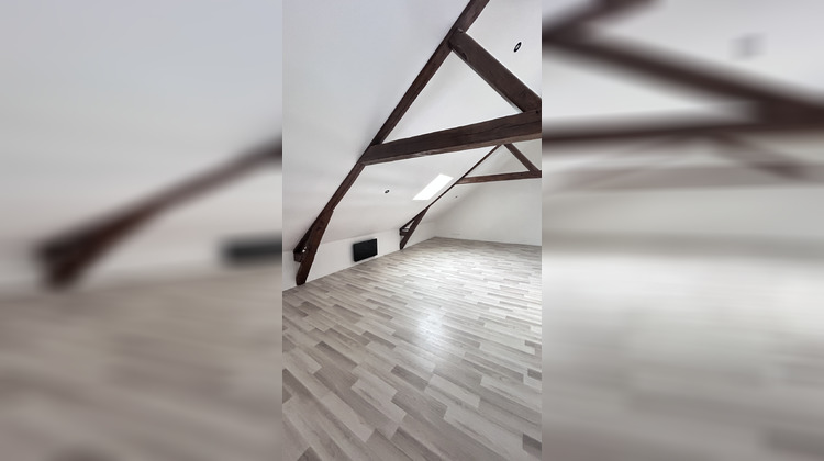 Ma-Cabane - Location Appartement Englefontaine, 55 m²