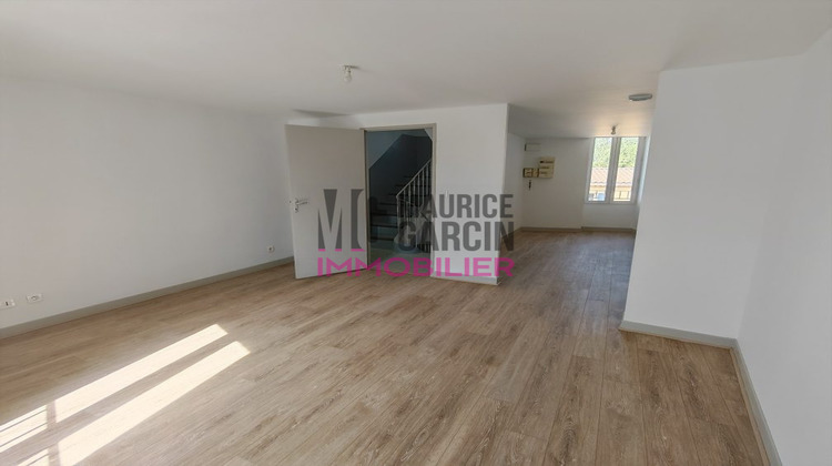 Ma-Cabane - Location Appartement Entraigues-sur-la-Sorgue, 86 m²