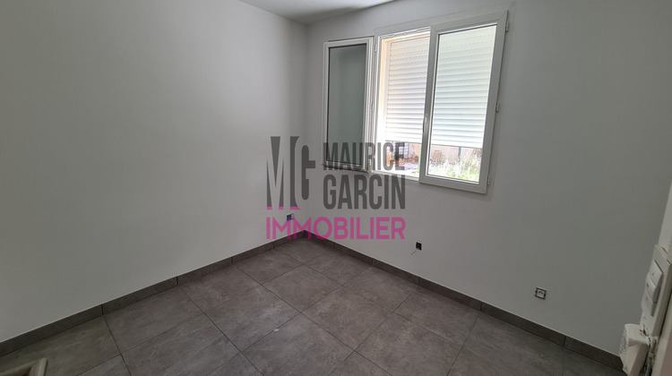 Ma-Cabane - Location Appartement Entraigues-sur-la-Sorgue, 63 m²