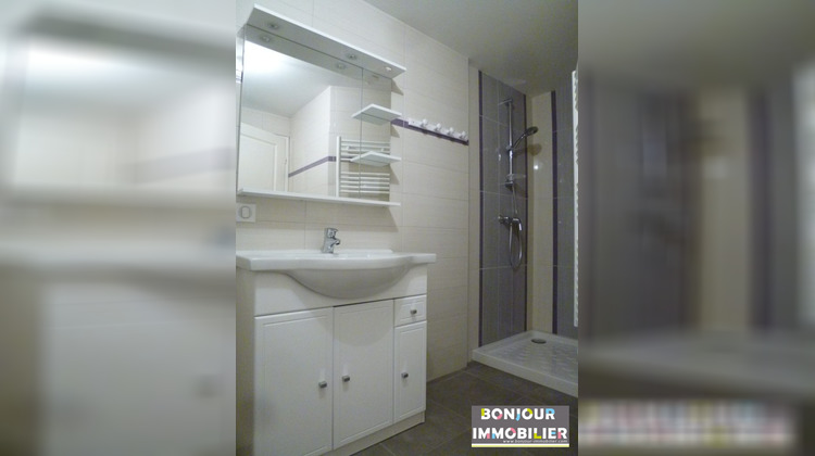 Ma-Cabane - Location Appartement Entre-deux-Guiers, 79 m²