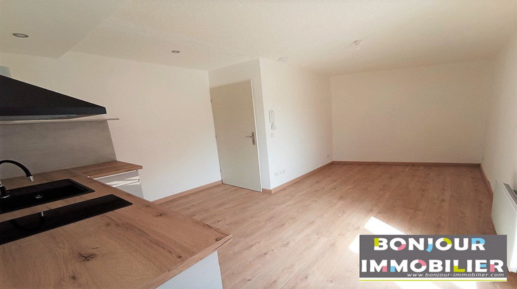 Ma-Cabane - Location Appartement Entre-deux-Guiers, 28 m²