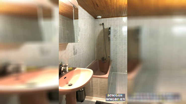 Ma-Cabane - Location Appartement Entre-deux-Guiers, 79 m²