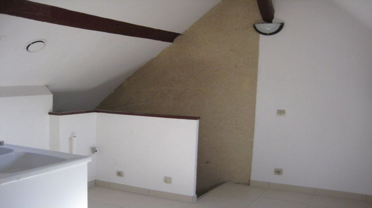 Ma-Cabane - Location Appartement EPERNON, 16 m²