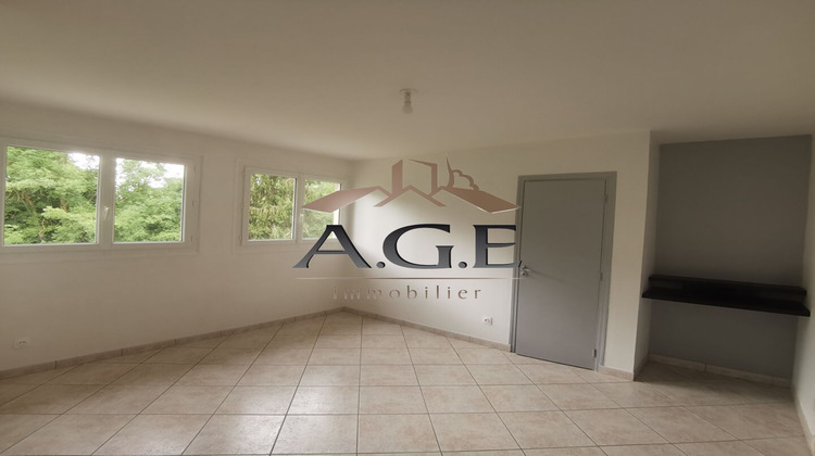 Ma-Cabane - Location Appartement EPERNON, 30 m²