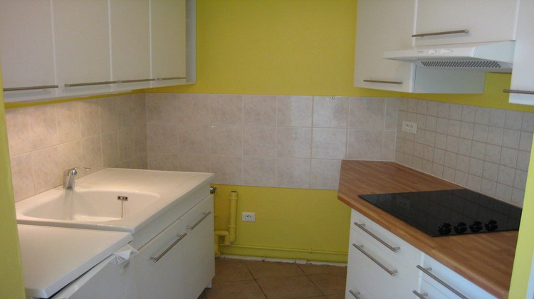 Ma-Cabane - Location Appartement EPERNON, 28 m²