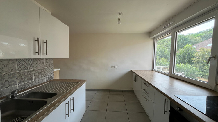 Ma-Cabane - Location Appartement EPERNON, 84 m²