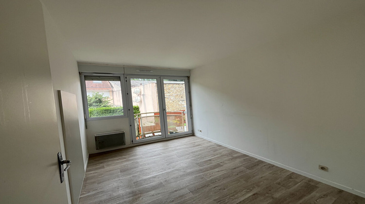 Ma-Cabane - Location Appartement EPERNON, 84 m²