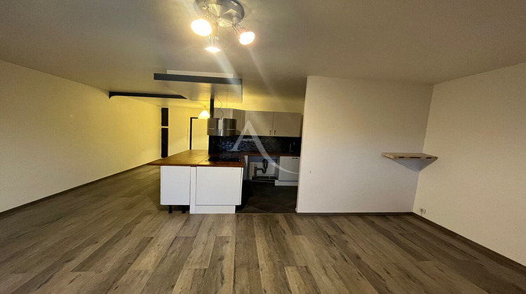 Ma-Cabane - Location Appartement EPINAY-SOUS-SENART, 45 m²