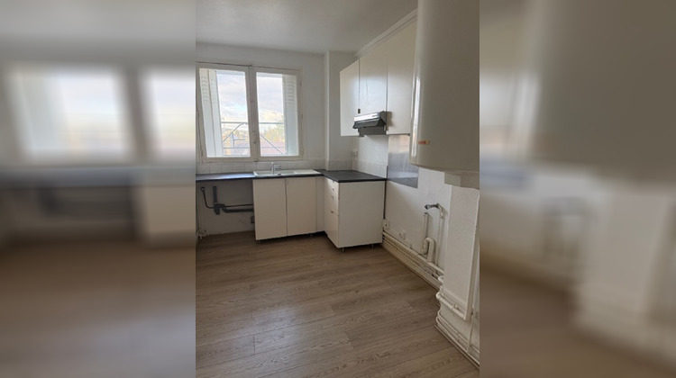 Ma-Cabane - Location Appartement ERMONT, 76 m²