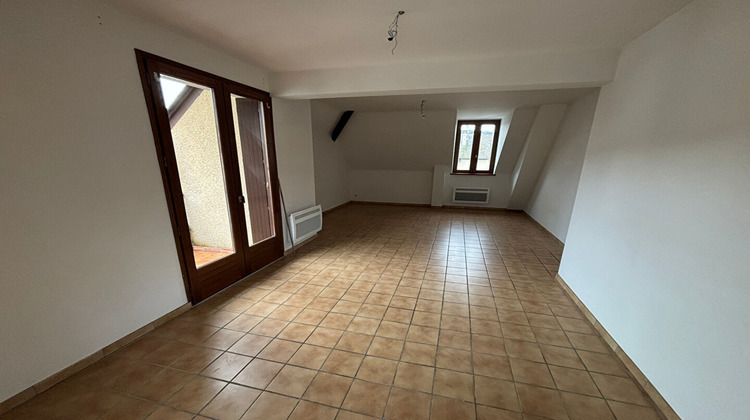 Ma-Cabane - Location Appartement ESPALION, 62 m²