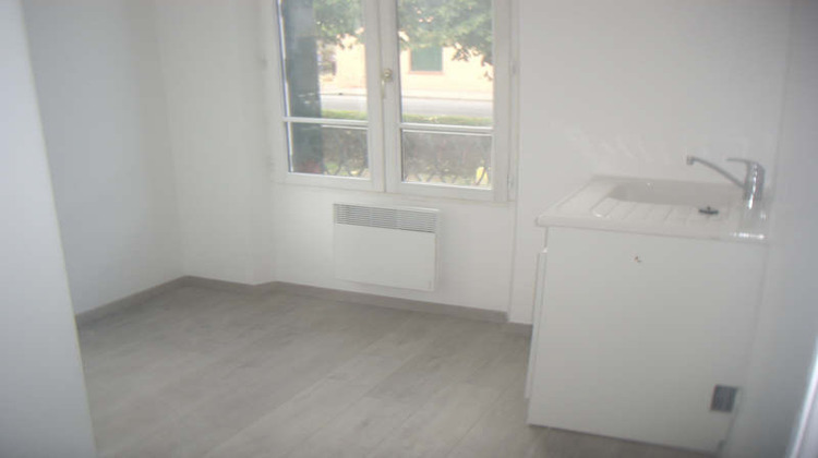 Ma-Cabane - Location Appartement ETAMPES, 23 m²