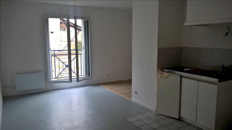 Ma-Cabane - Location Appartement ETRECHY, 32 m²