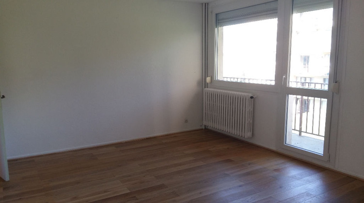 Ma-Cabane - Location Appartement EVREUX, 59 m²