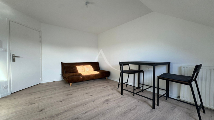 Ma-Cabane - Location Appartement EVRON, 20 m²