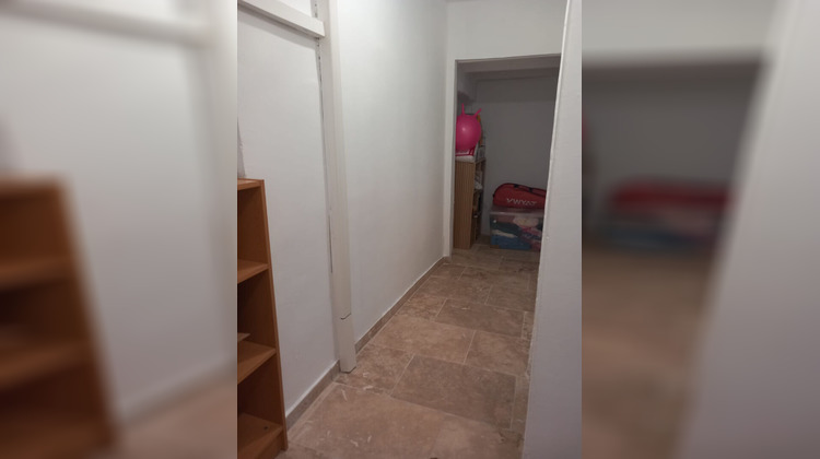 Ma-Cabane - Location Appartement EYGUIERES, 70 m²