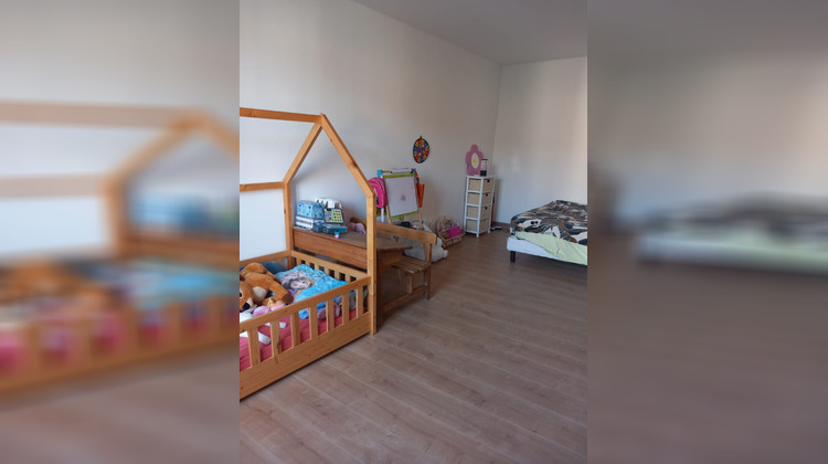 Ma-Cabane - Location Appartement EYGUIERES, 70 m²