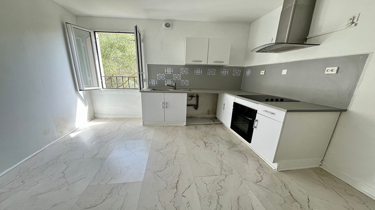 Ma-Cabane - Location Appartement FALICON, 55 m²