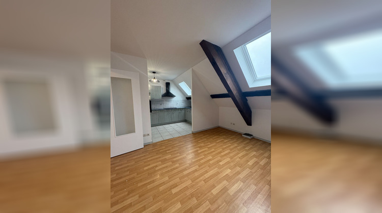 Ma-Cabane - Location Appartement FAULQUEMONT, 77 m²