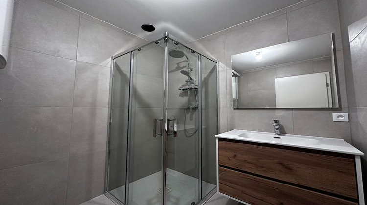 Ma-Cabane - Location Appartement FAULQUEMONT, 62 m²