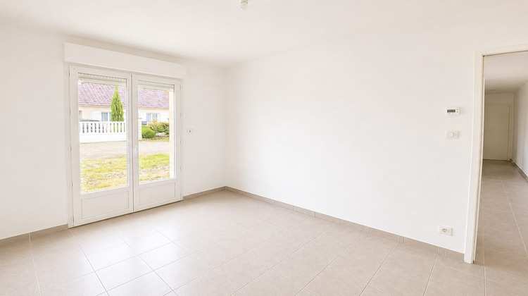 Ma-Cabane - Location Appartement Favars, 37 m²