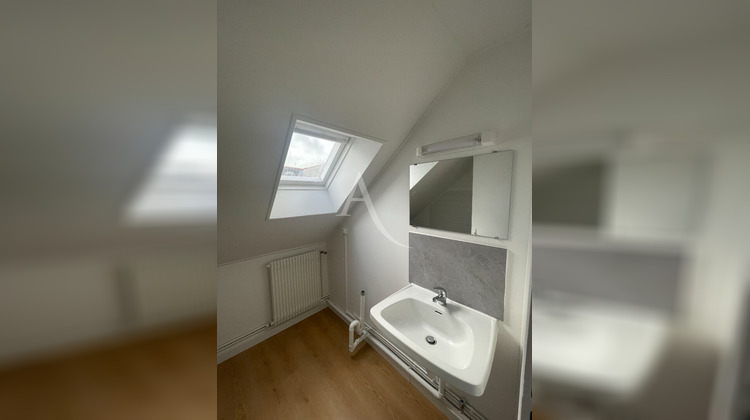 Ma-Cabane - Location Appartement FENEU, 72 m²