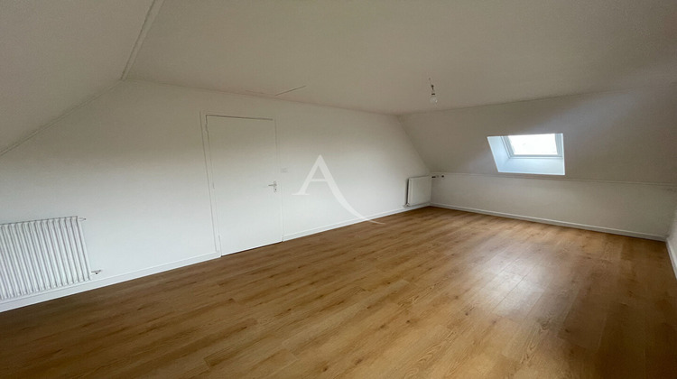 Ma-Cabane - Location Appartement FENEU, 72 m²