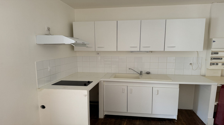 Ma-Cabane - Location Appartement Fère-en-Tardenois, 44 m²