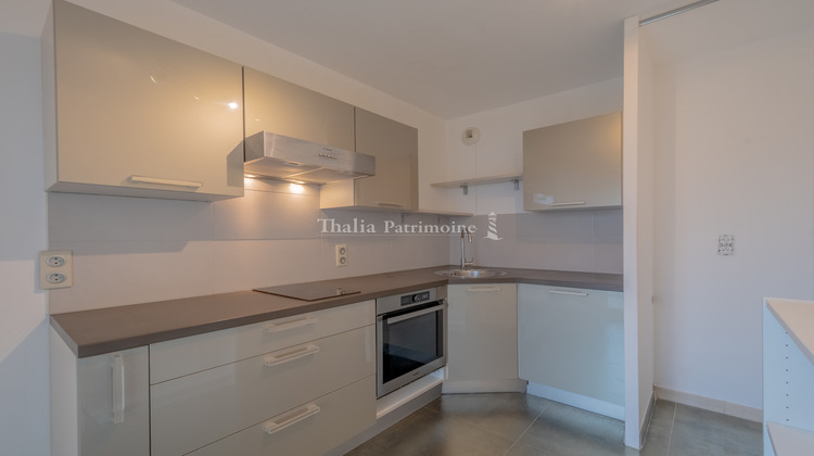 Ma-Cabane - Location Appartement Ferney-Voltaire, 88 m²