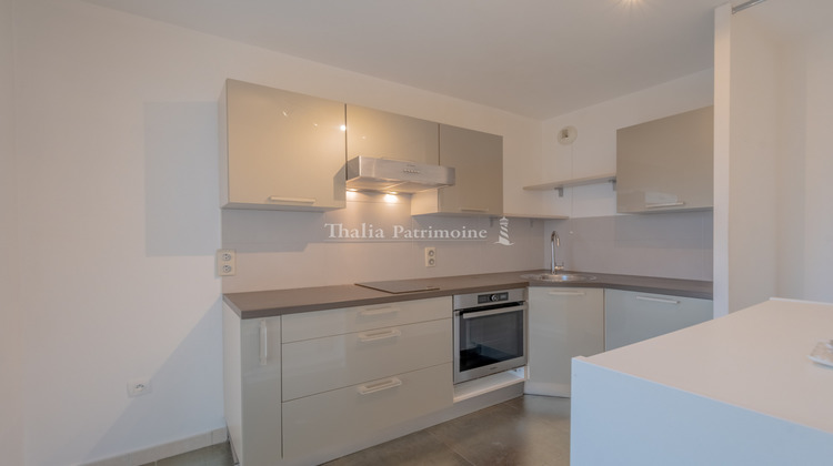 Ma-Cabane - Location Appartement Ferney-Voltaire, 88 m²