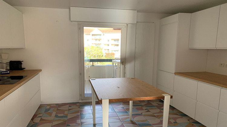 Ma-Cabane - Location Appartement FERNEY-VOLTAIRE, 69 m²