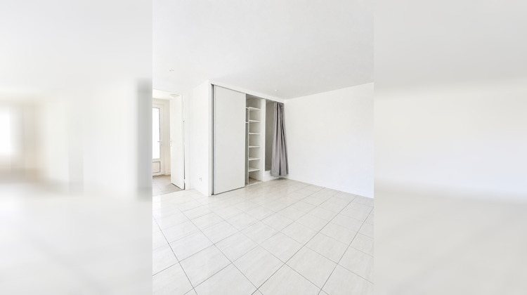 Ma-Cabane - Location Appartement FEUCHEROLLES, 22 m²