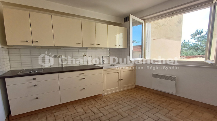 Ma-Cabane - Location Appartement FEURS, 34 m²