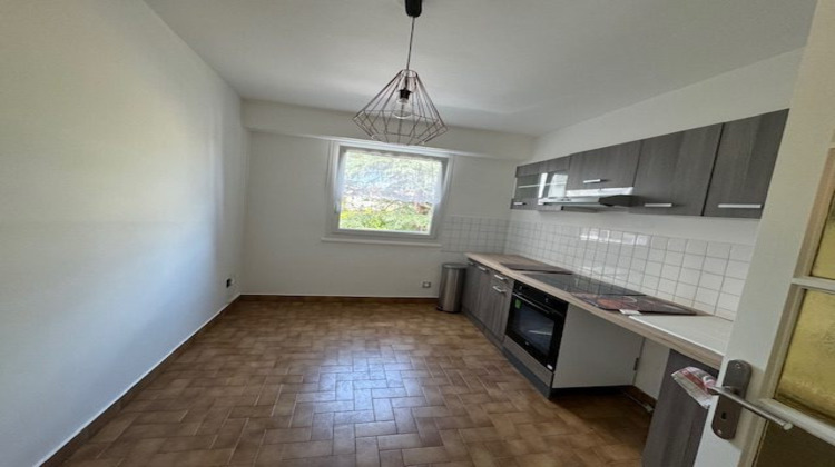 Ma-Cabane - Location Appartement Feurs, 66 m²