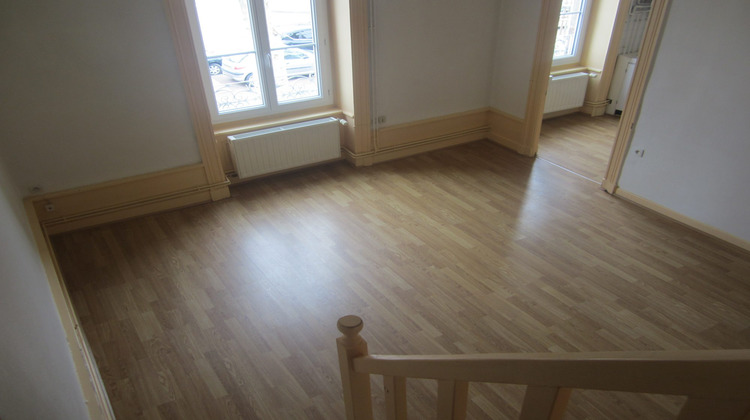 Ma-Cabane - Location Appartement Feurs, 59 m²