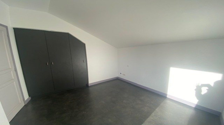 Ma-Cabane - Location Appartement Feurs, 77 m²