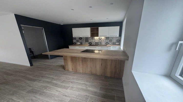 Ma-Cabane - Location Appartement Feurs, 99 m²