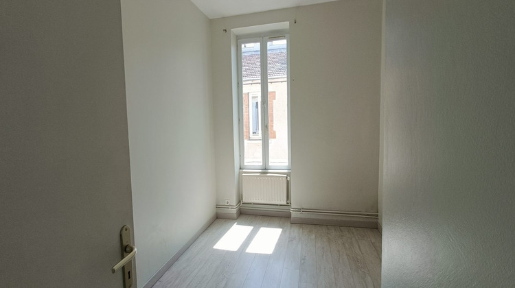 Ma-Cabane - Location Appartement Feurs, 70 m²