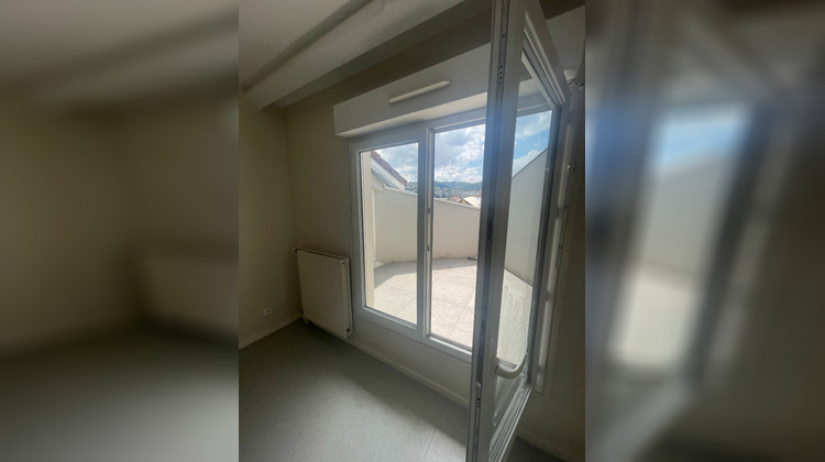 Ma-Cabane - Location Appartement FIRMINY, 61 m²