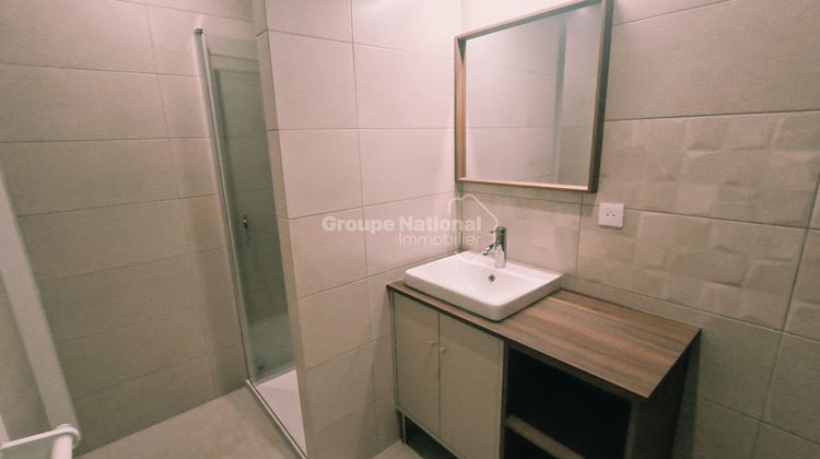 Ma-Cabane - Location Appartement FLASSANS-SUR-ISSOLE, 63 m²