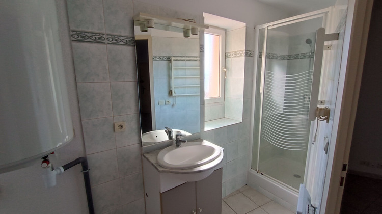 Ma-Cabane - Location Appartement FLASSANS-SUR-ISSOLE, 43 m²