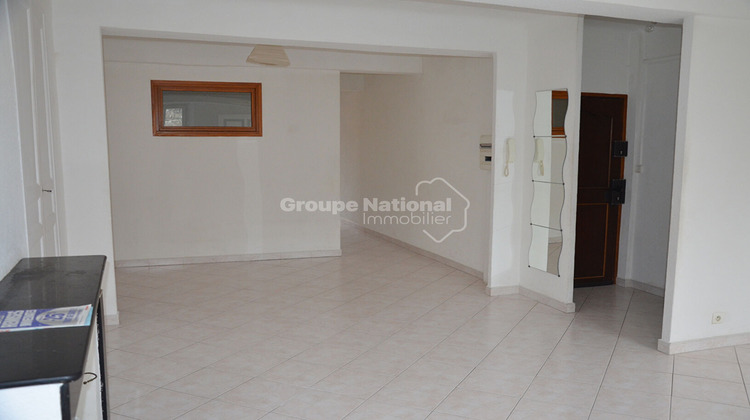 Ma-Cabane - Location Appartement FLASSANS-SUR-ISSOLE, 71 m²