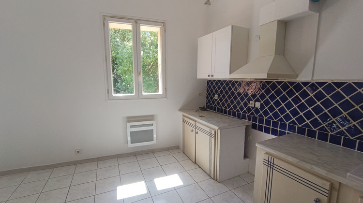Ma-Cabane - Location Appartement FLASSANS-SUR-ISSOLE, 50 m²