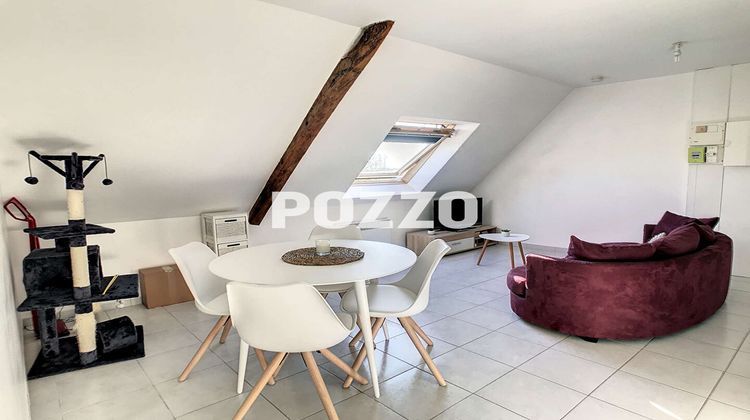 Ma-Cabane - Location Appartement FLEURY, 32 m²