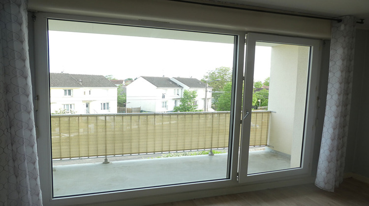 Ma-Cabane - Location Appartement FLEURY-LES-AUBRAIS, 62 m²